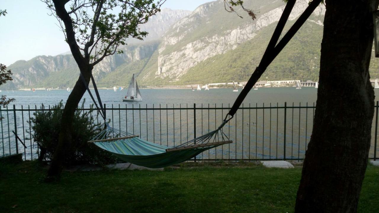 L For Lake Mandello del Lario Eksteriør billede